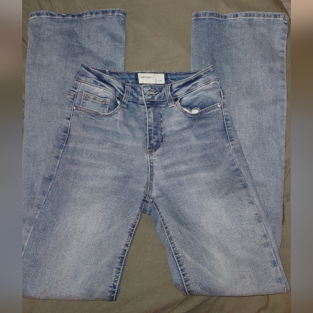 Light washed flared/bootcut jeans 3/25